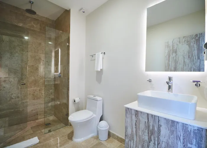 Apartamento Luxury 2 Story Penthouse With Private Pool, Gym & Rooftop