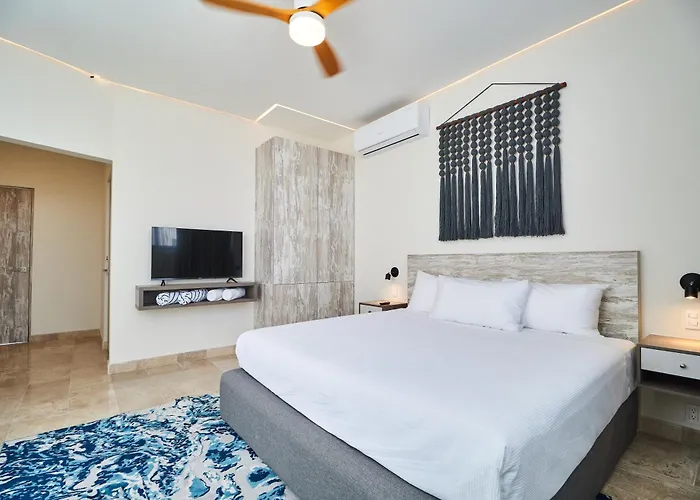 Apartamento Luxury 2 Story Penthouse With Private Pool, Gym & Rooftop